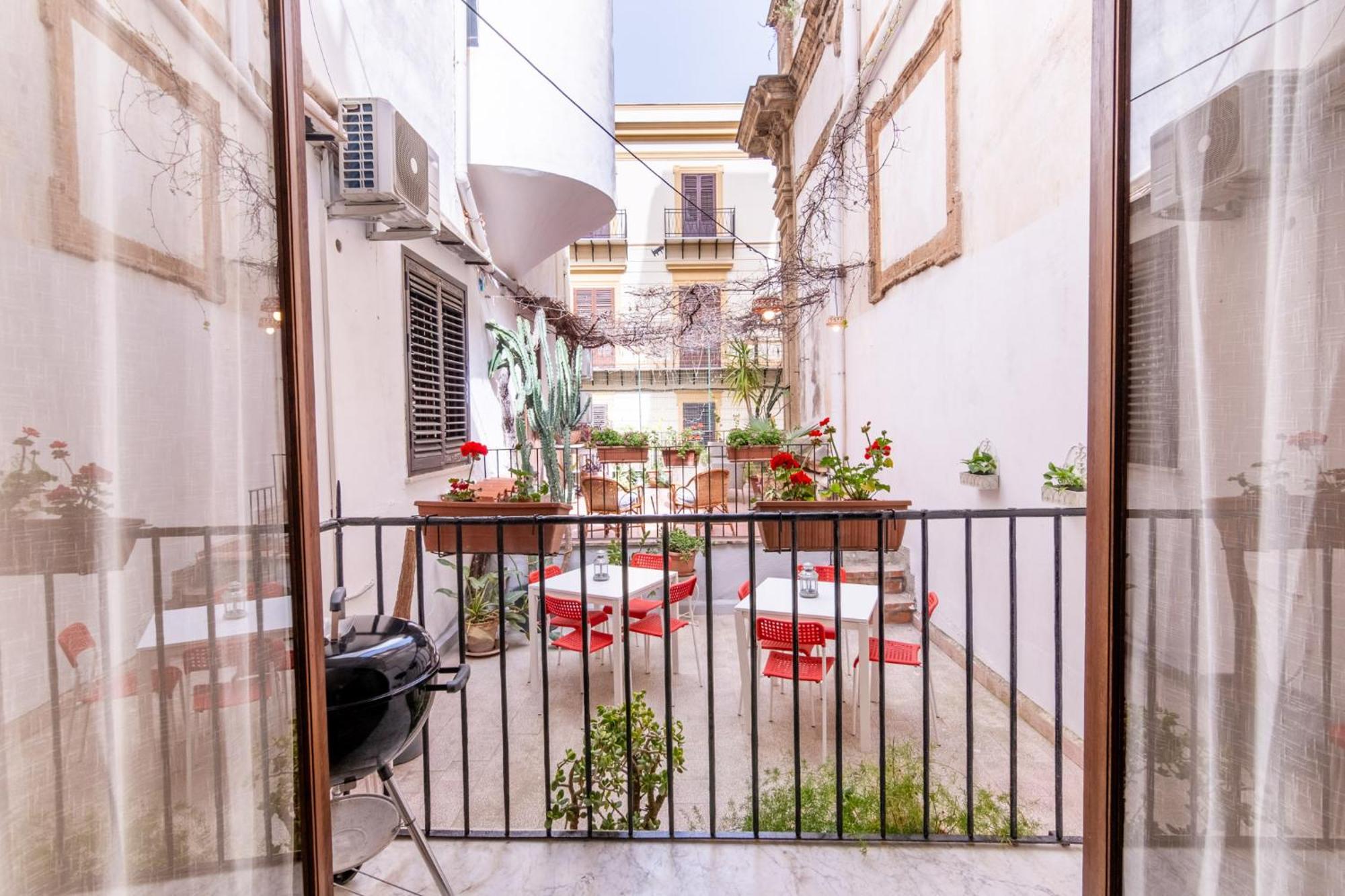 Palazzo Del Bono Suites Palermo Eksteriør billede